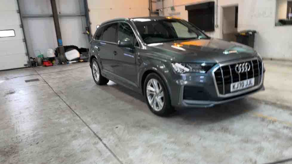 More views of Audi Q7