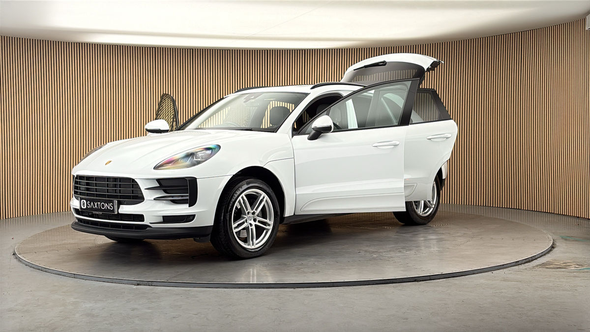 Porsche Macan Image 22
