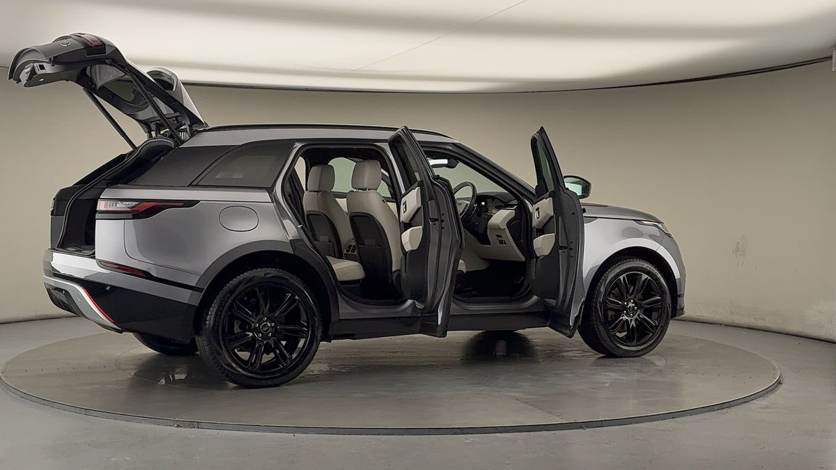 More views of Land Rover Range Rover Velar