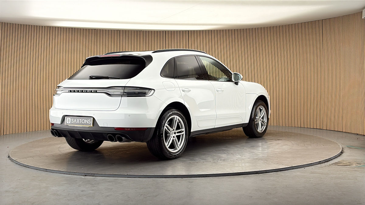 More views of Porsche Macan