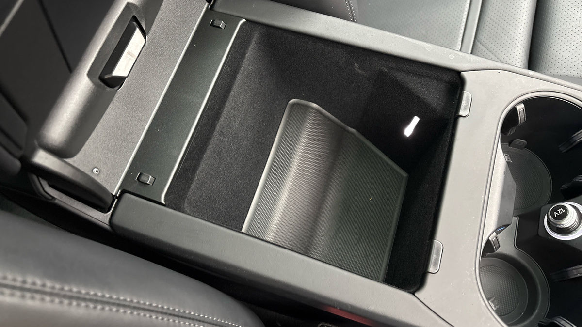 Porsche Cayenne Image 32