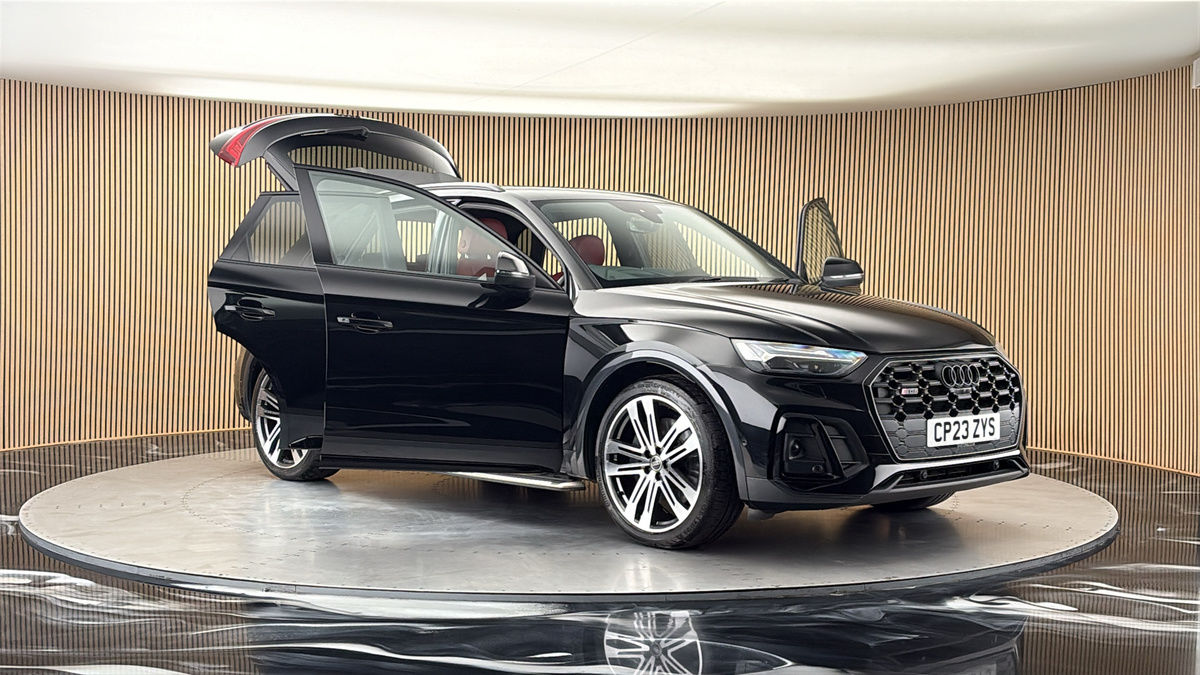More views of Audi SQ5