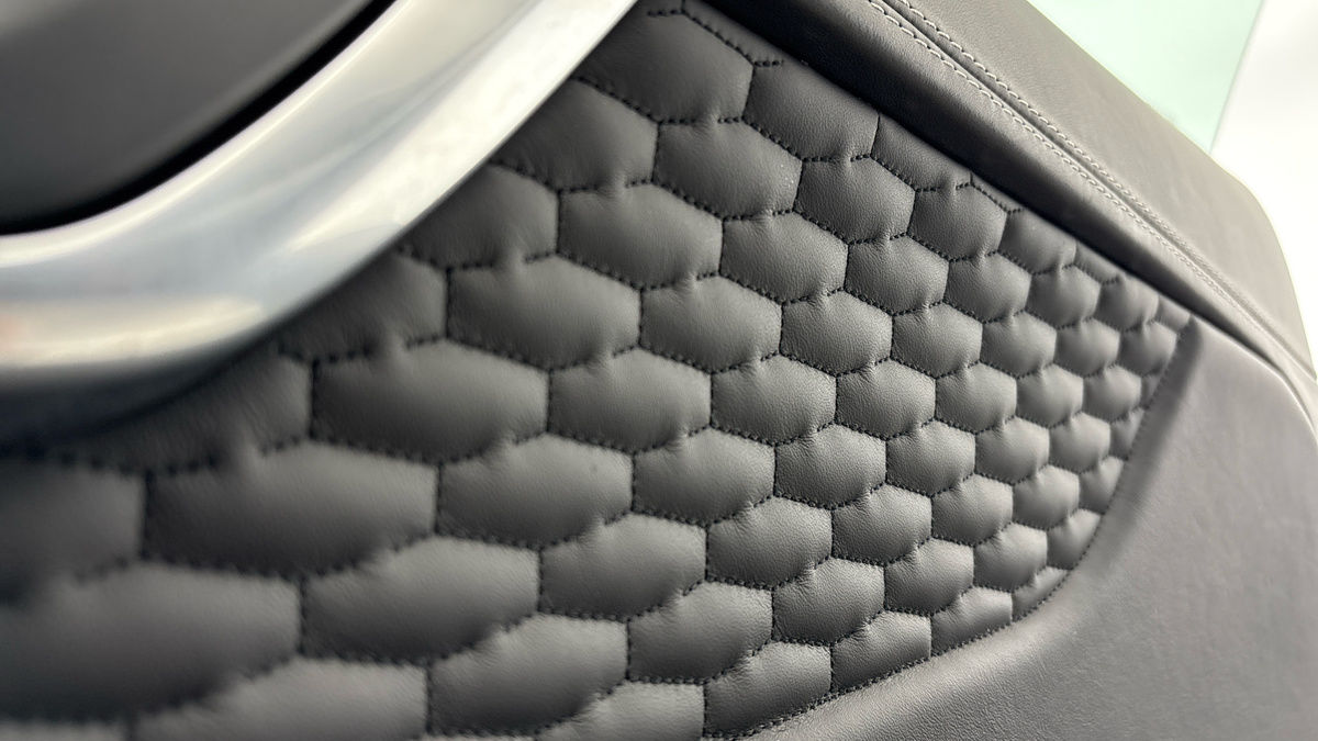 Jaguar F-Type Image 28