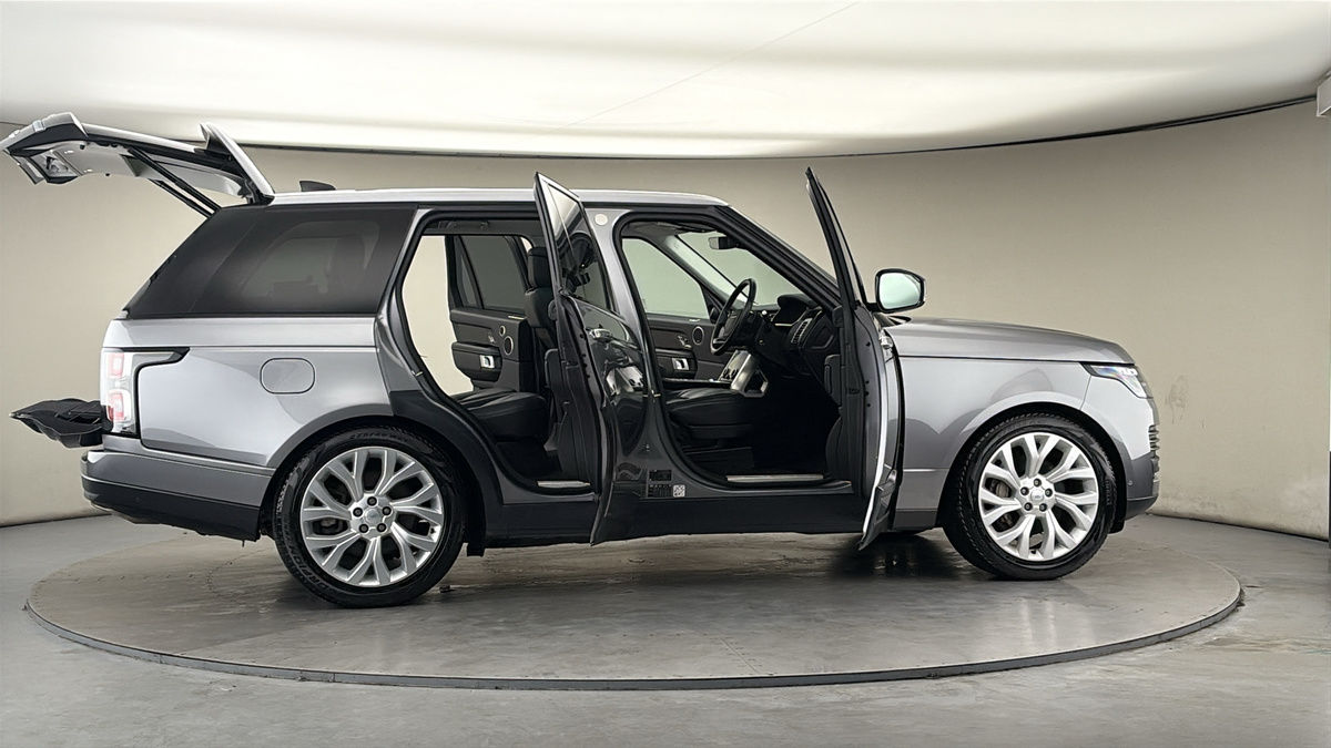 More views of Land Rover Range Rover