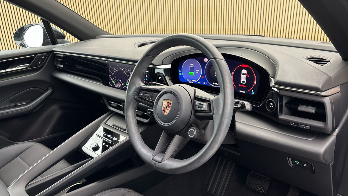 Porsche Macan Image 6