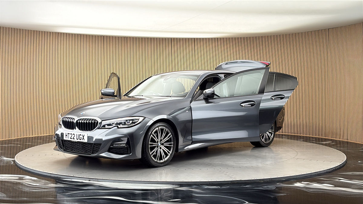 BMW 3 Series Image 22