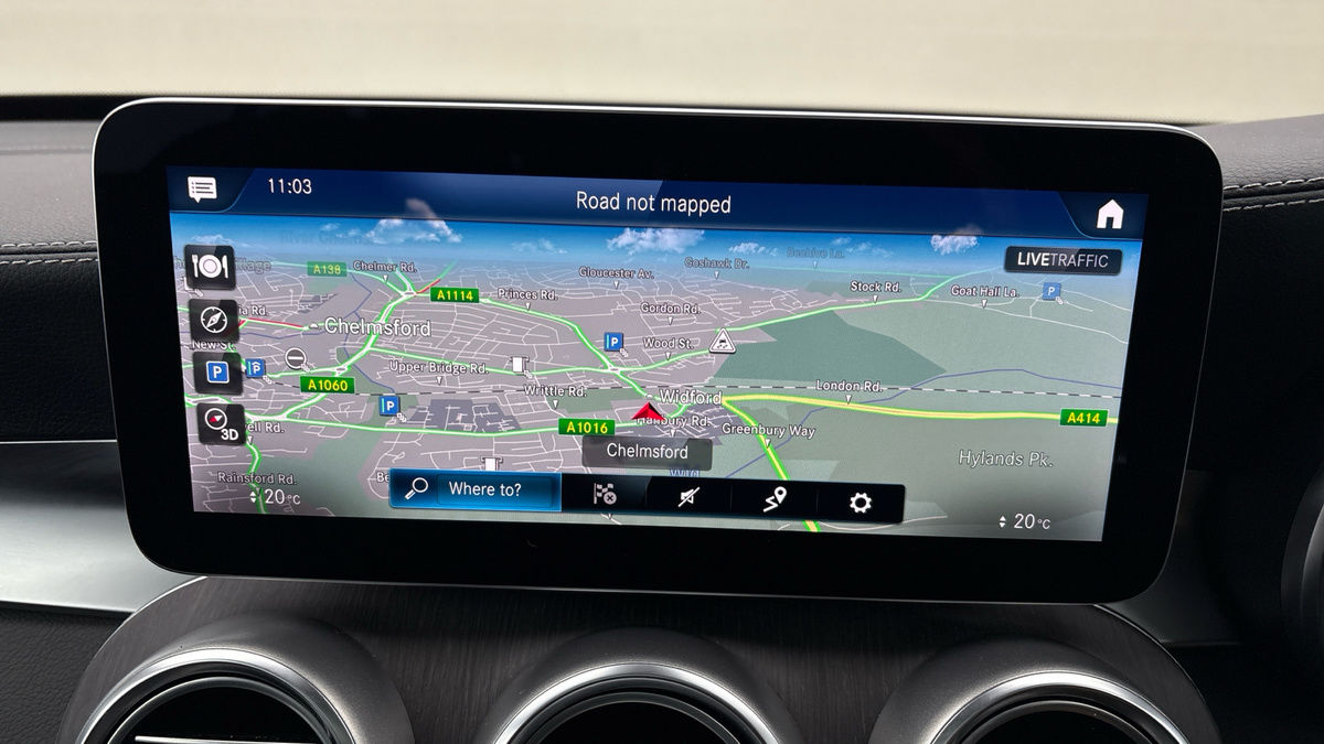 Mercedes-Benz GLC Image 17