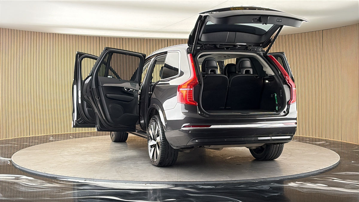 More views of Volvo XC90