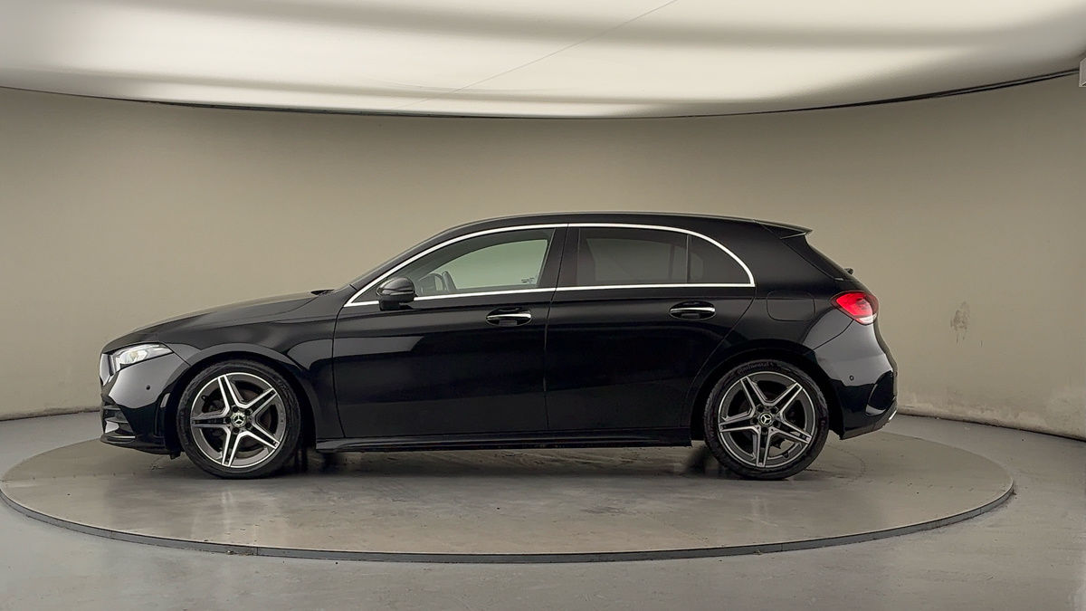 Mercedes-Benz A Class Image 15