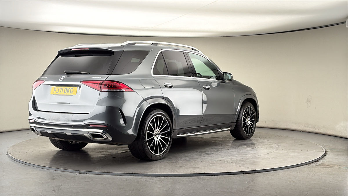 More views of Mercedes-Benz GLE