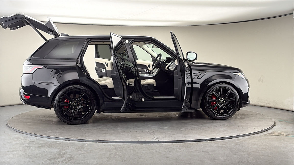 More views of Land Rover Range Rover Sport