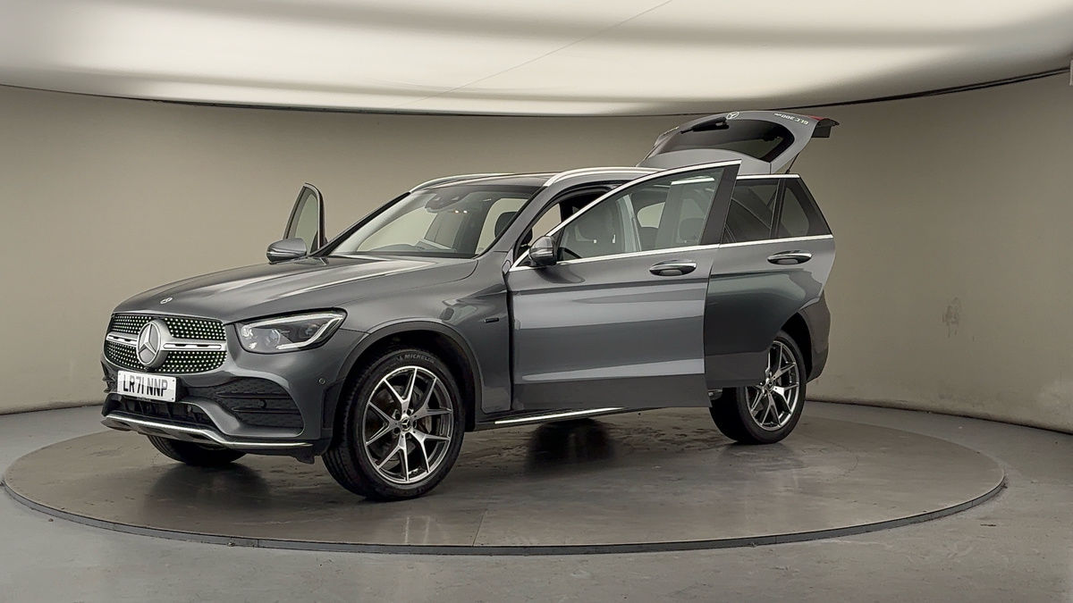 Mercedes-Benz GLC Image 22
