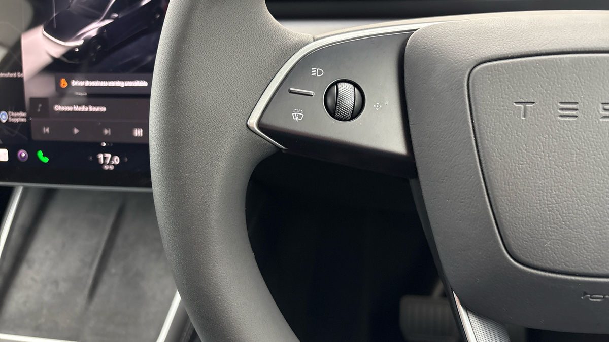 Tesla Model Y Image 13