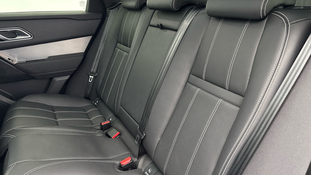Land Rover Range Rover Velar Image 8