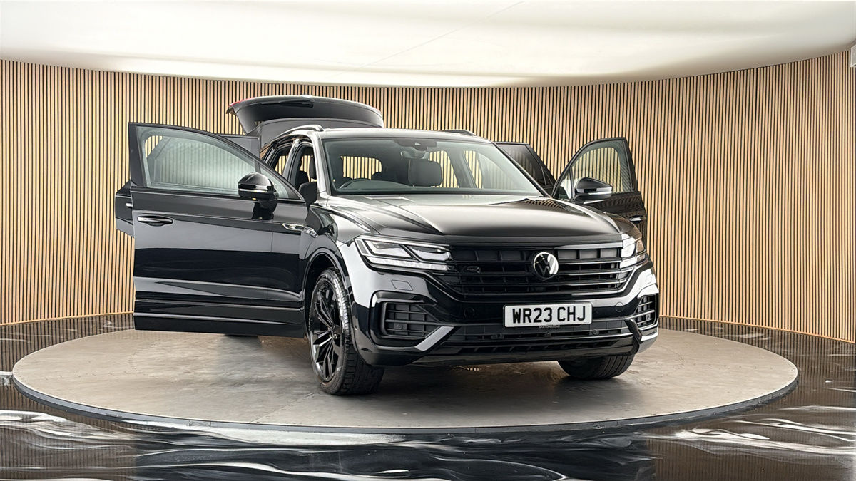 More views of Volkswagen Touareg