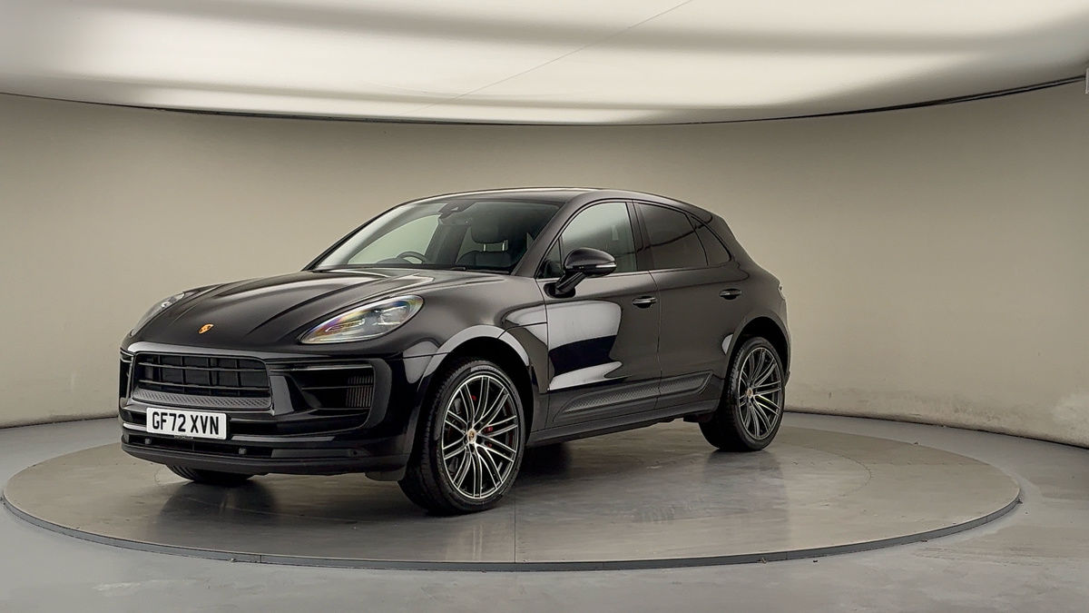More views of Porsche Macan