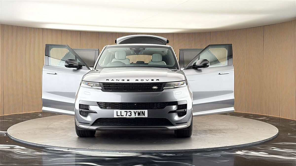 More views of Land Rover Range Rover Sport