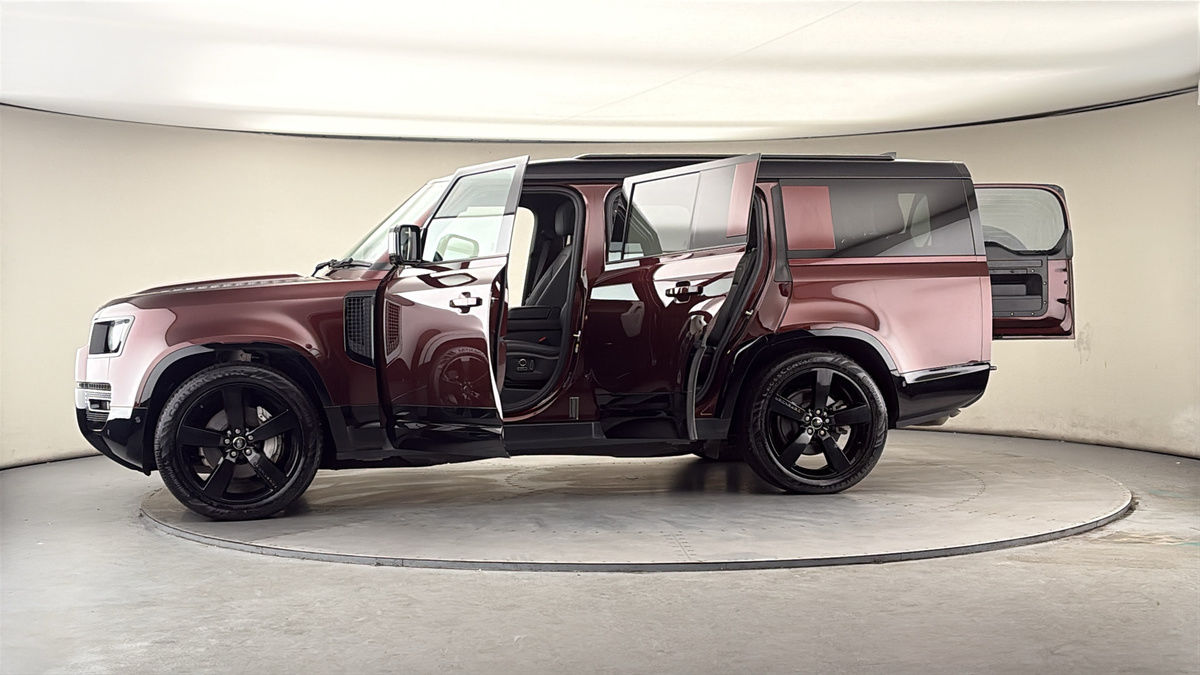 More views of Land Rover Defender 130