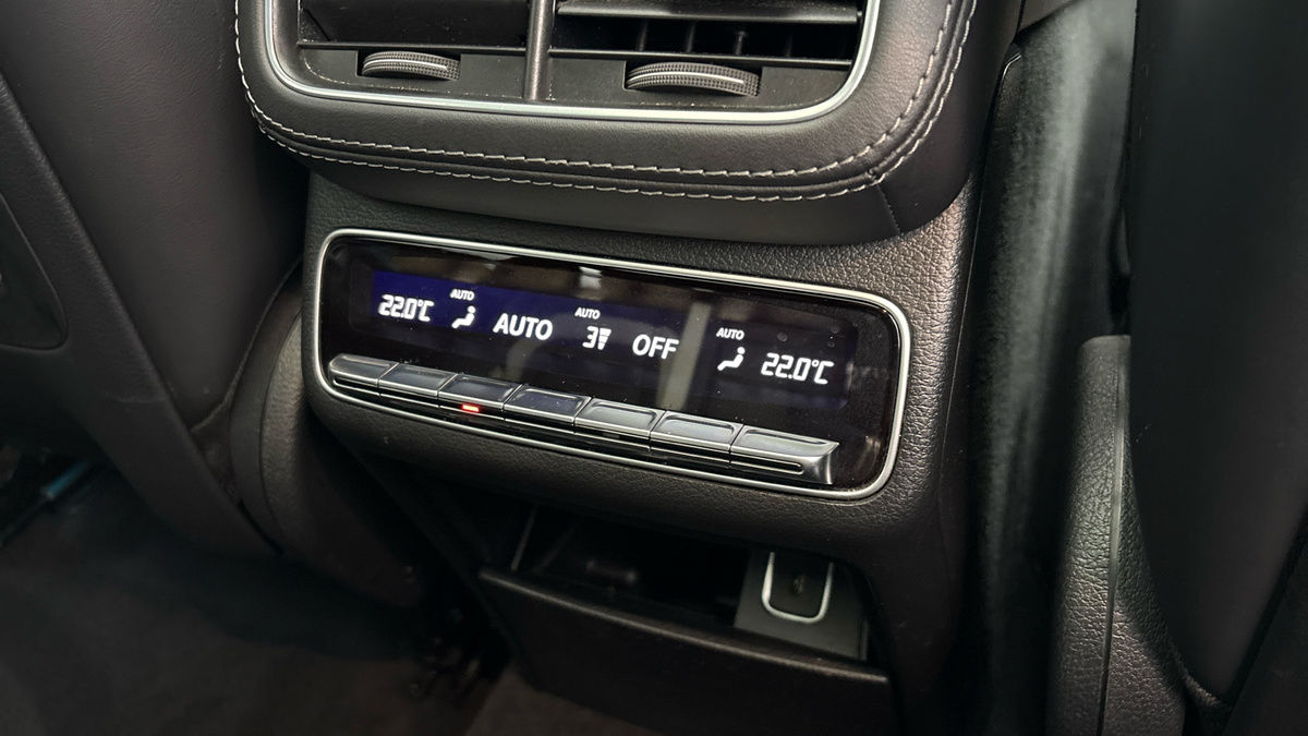 Mercedes-Benz GLE Image 34