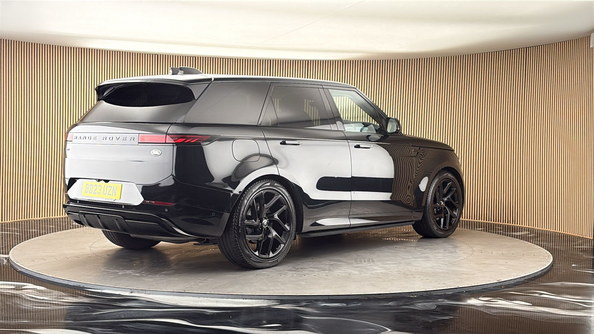 Land Rover Range Rover Sport Image 21