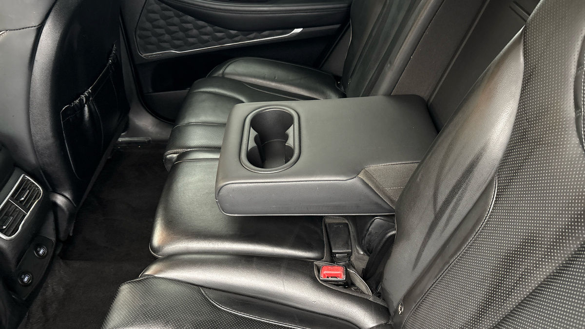 Hyundai Santa Fe Image 9