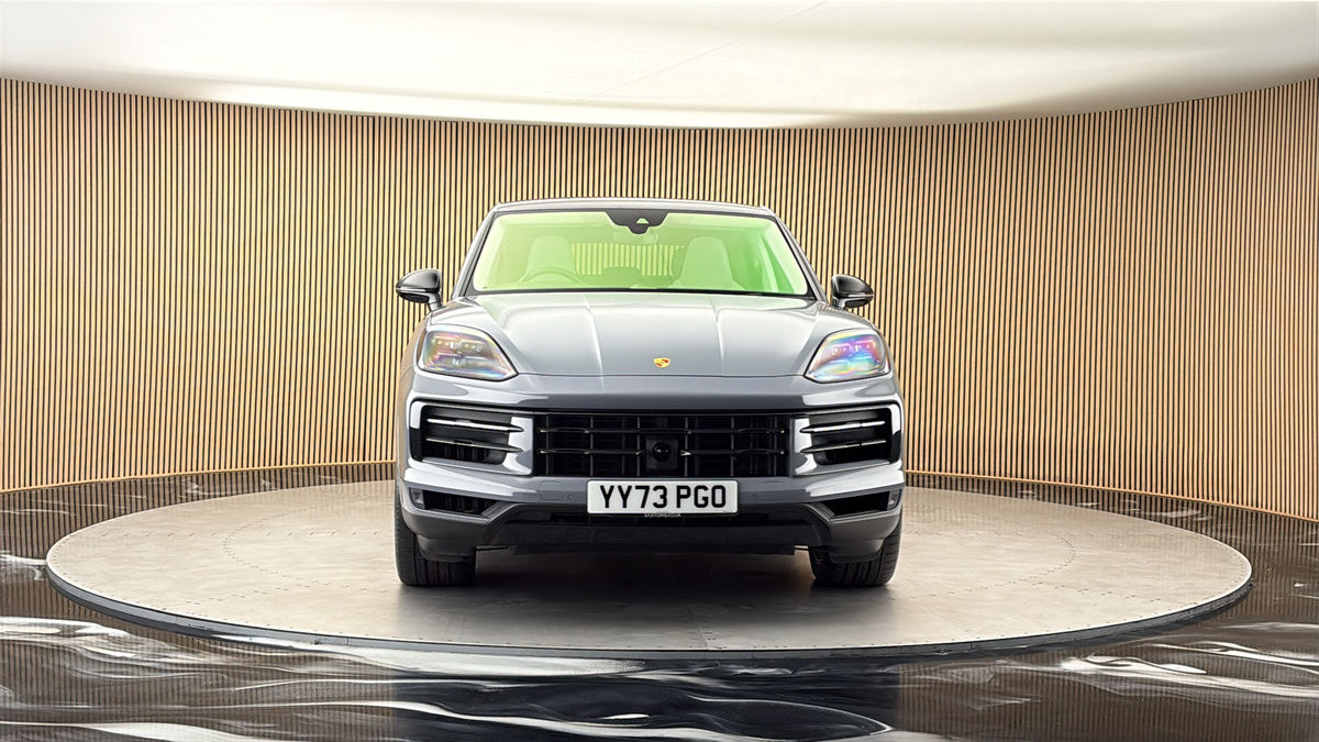 More views of Porsche Cayenne