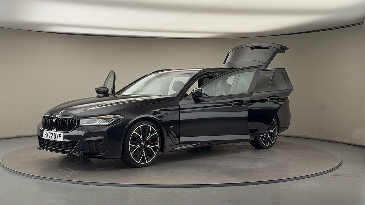 BMW 5 Series Image 22