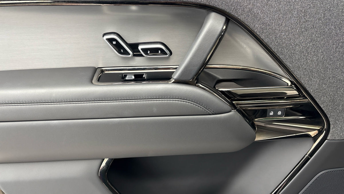 Land Rover Range Rover Sport Image 19