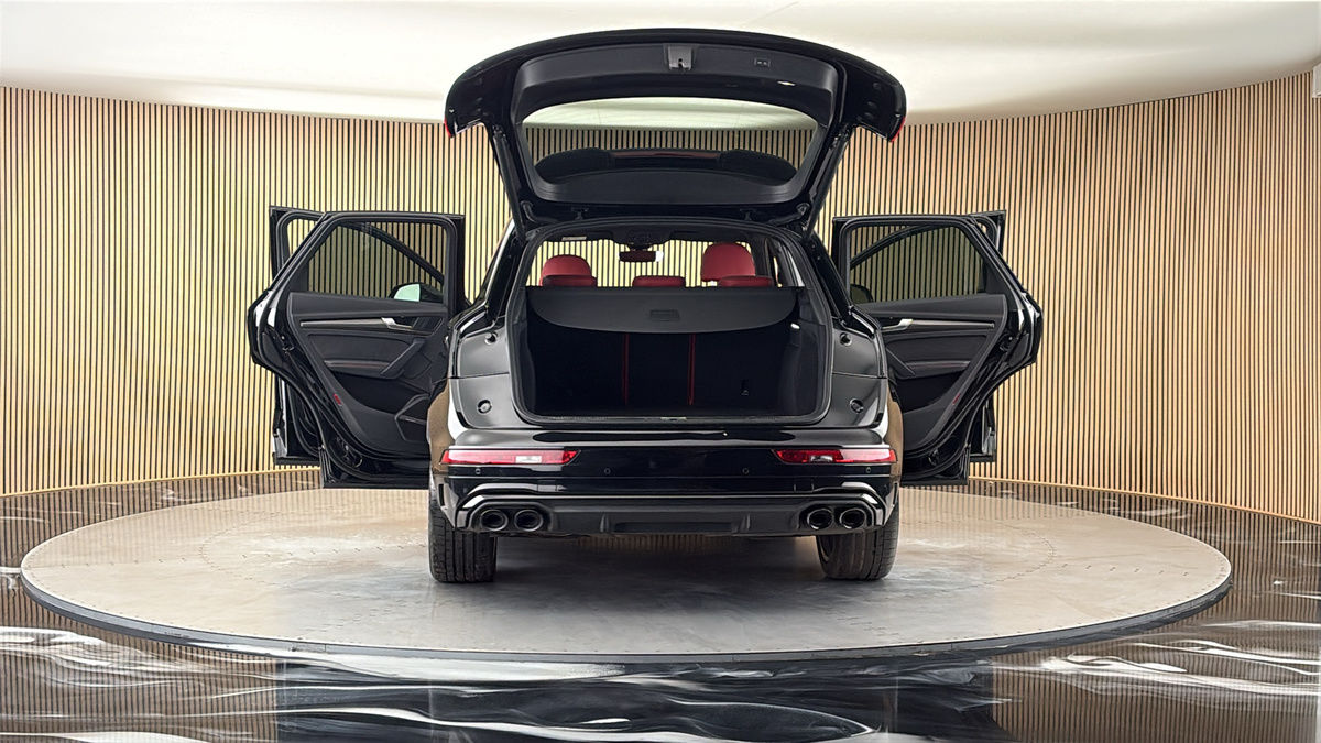 More views of Audi SQ5
