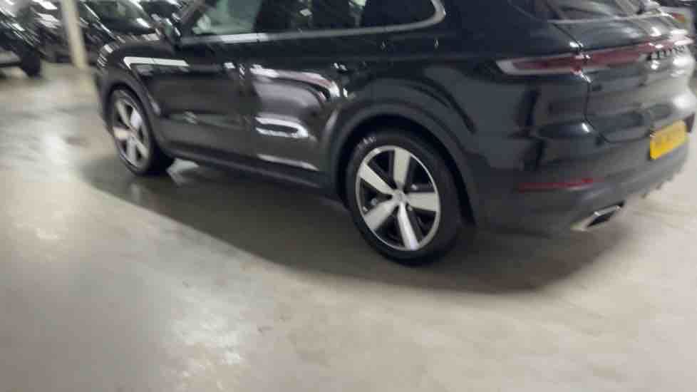 More views of Porsche Cayenne