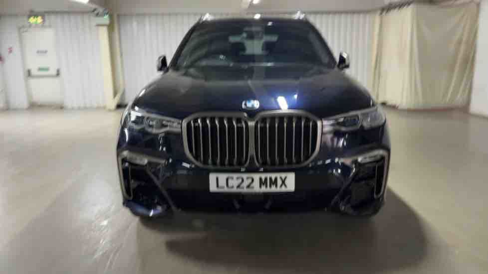 More views of BMW X7