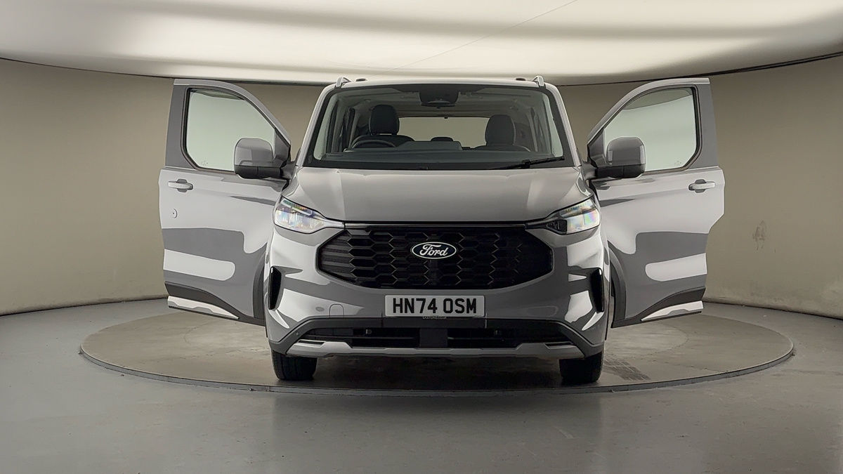 More views of Ford Tourneo Custom V710