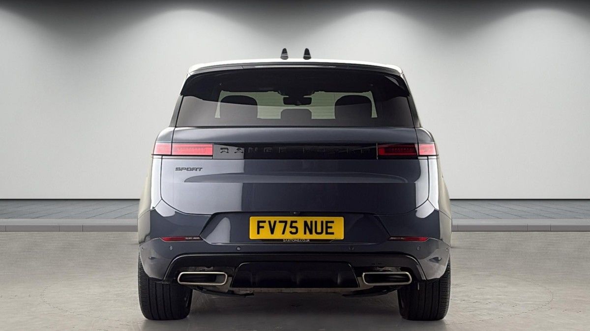 Land Rover Range Rover Sport Image 4