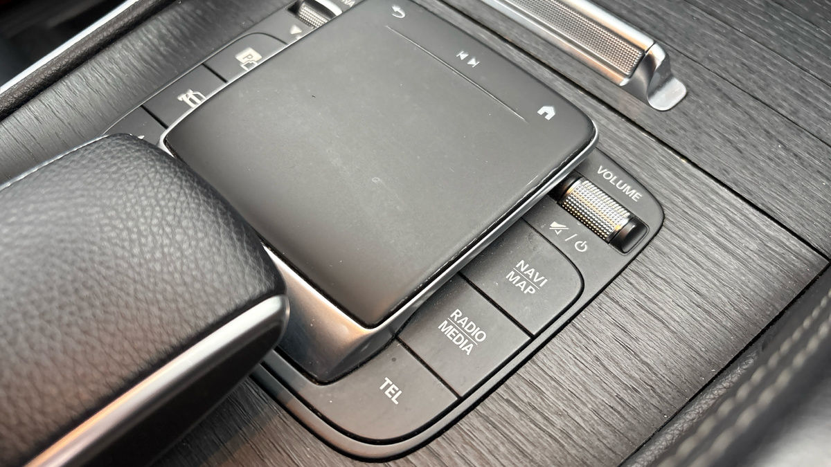 Mercedes-Benz GLE Image 28