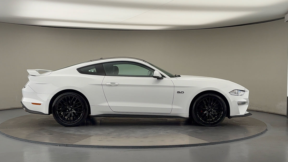 Ford Mustang Image 16