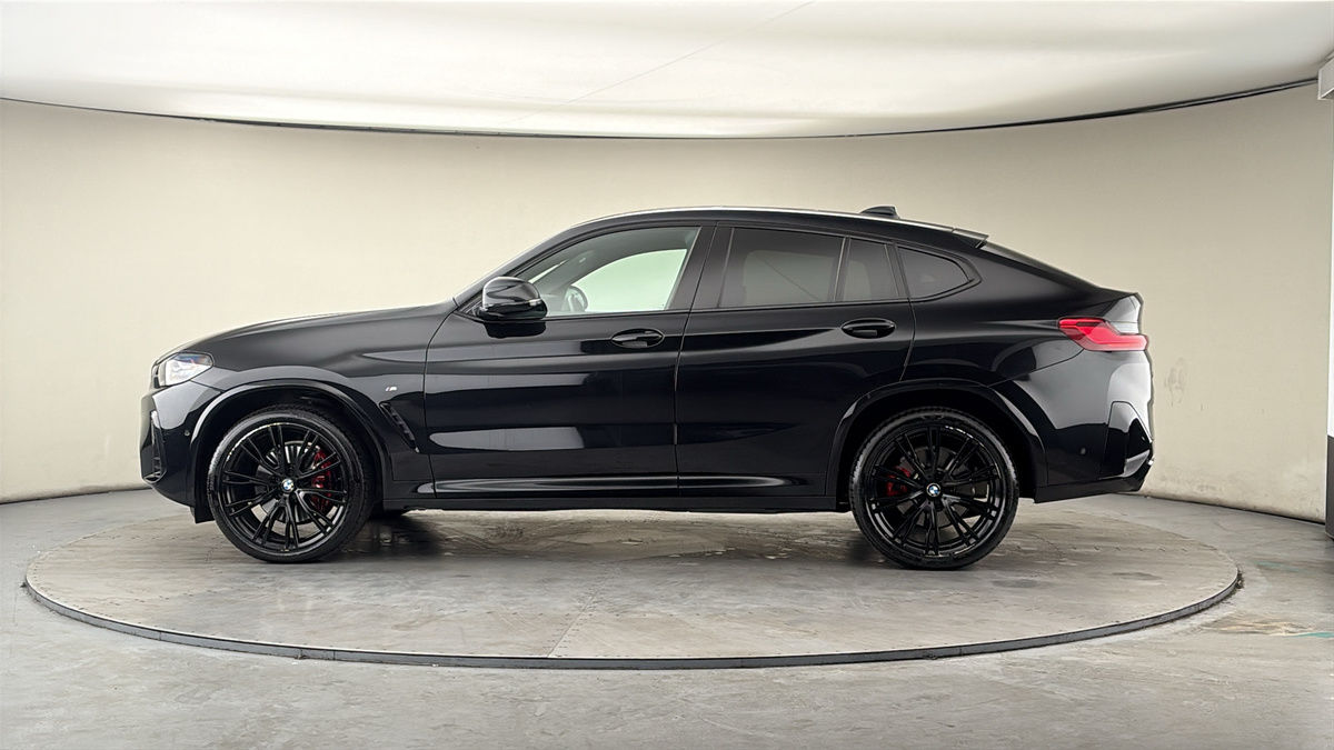 More views of BMW X4