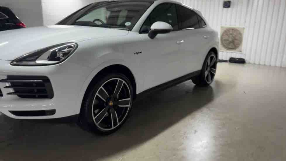 More views of Porsche Cayenne
