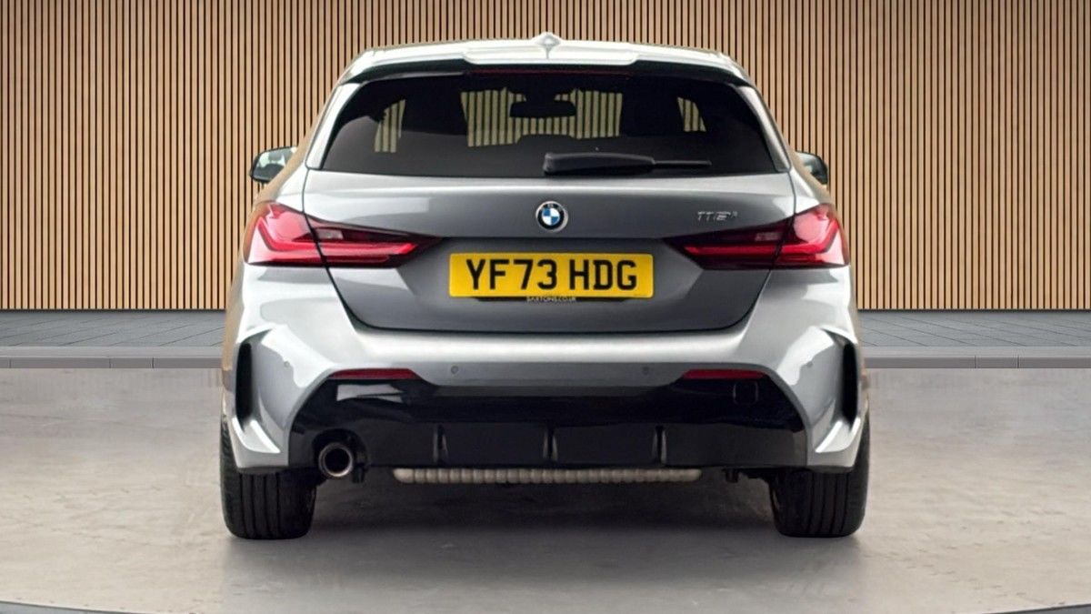 BMW 1 Series Image 4