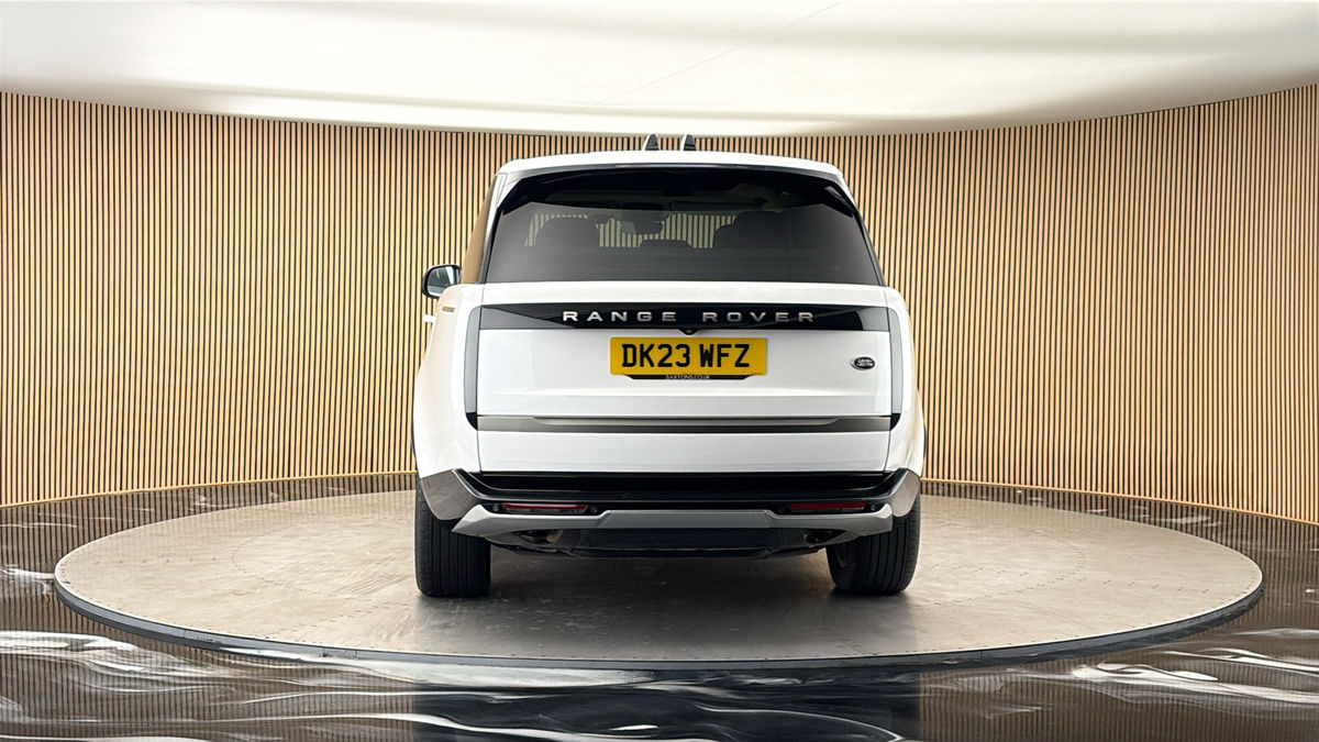 More views of Land Rover Range Rover