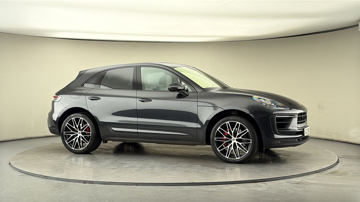 More views of Porsche Macan