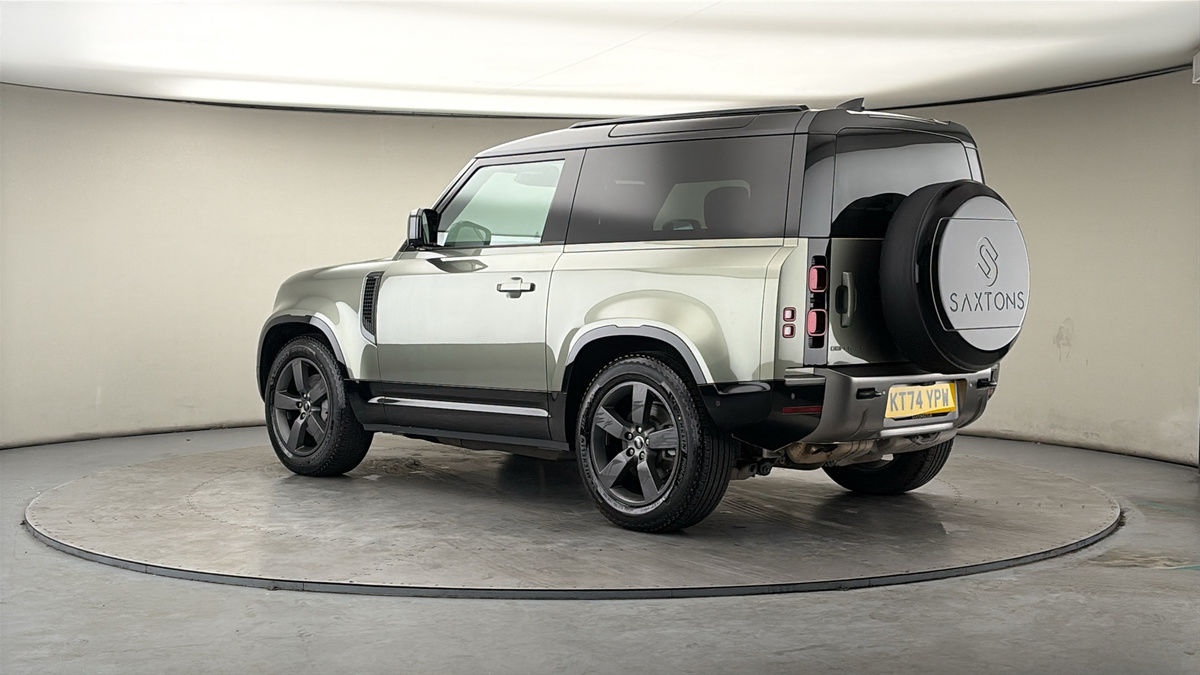 More views of Land Rover Defender 90