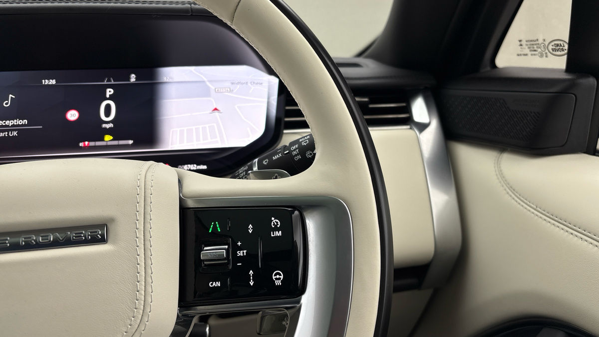 Land Rover Range Rover Image 14