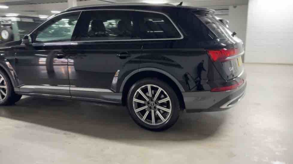 More views of Audi Q7