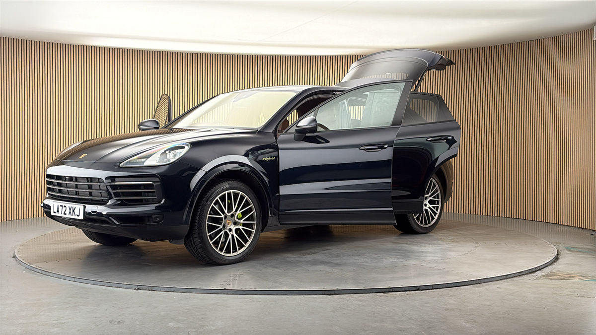 Porsche Cayenne Image 22