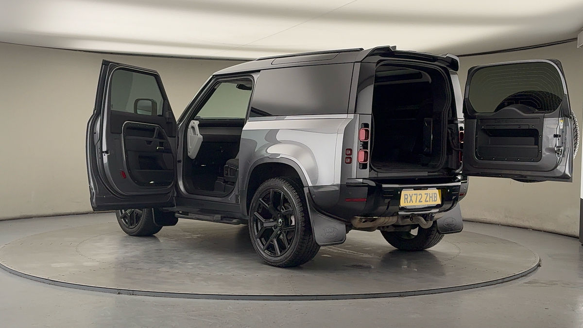 More views of Land Rover Defender 90