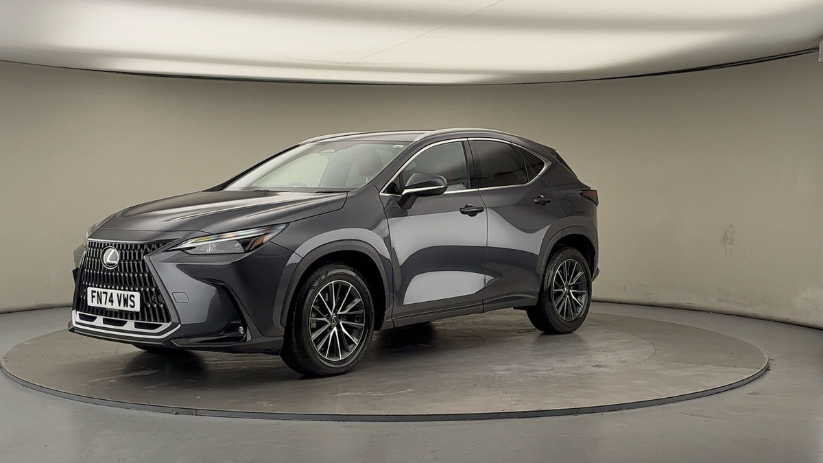 Lexus NX Image 20