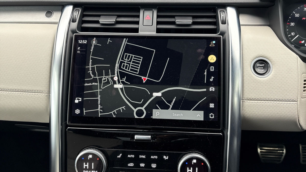 Land Rover Discovery Image 17