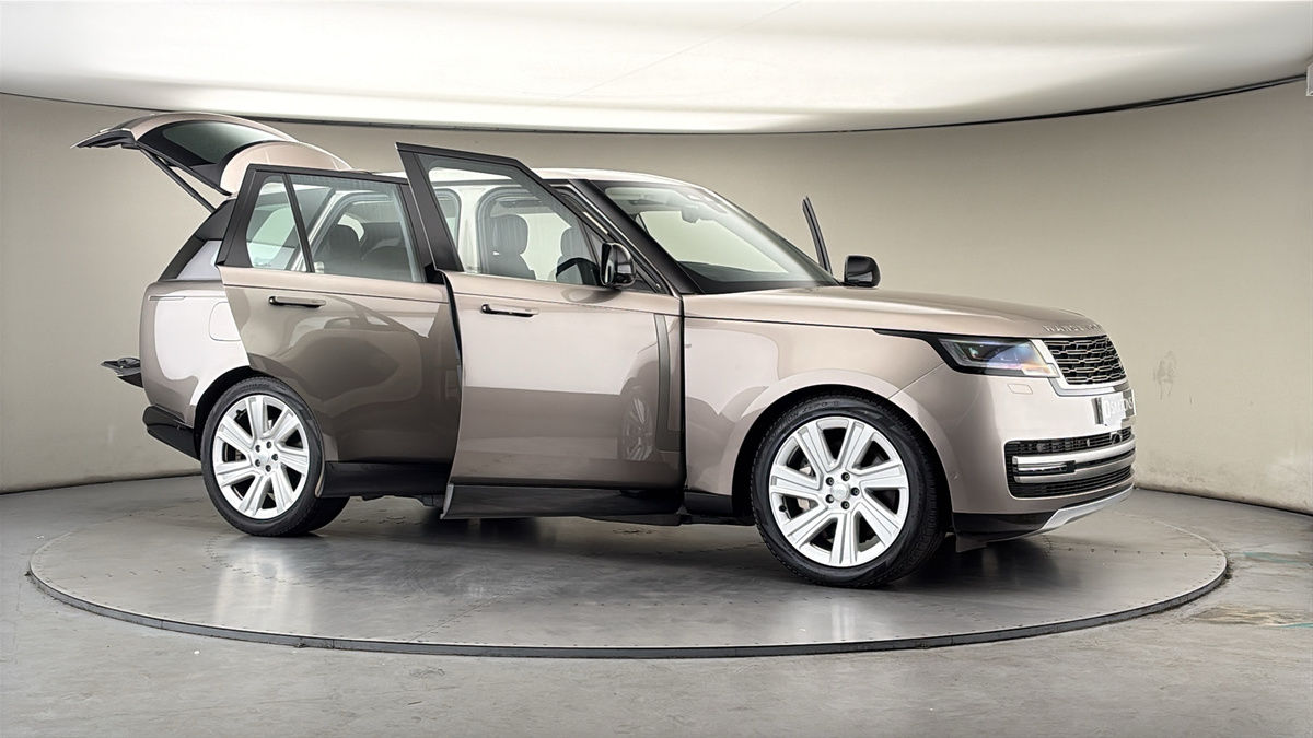 More views of Land Rover Range Rover