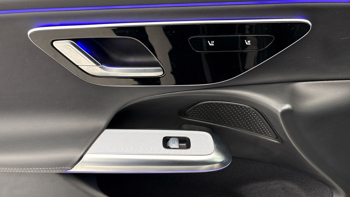 Mercedes-Benz E Class Image 19