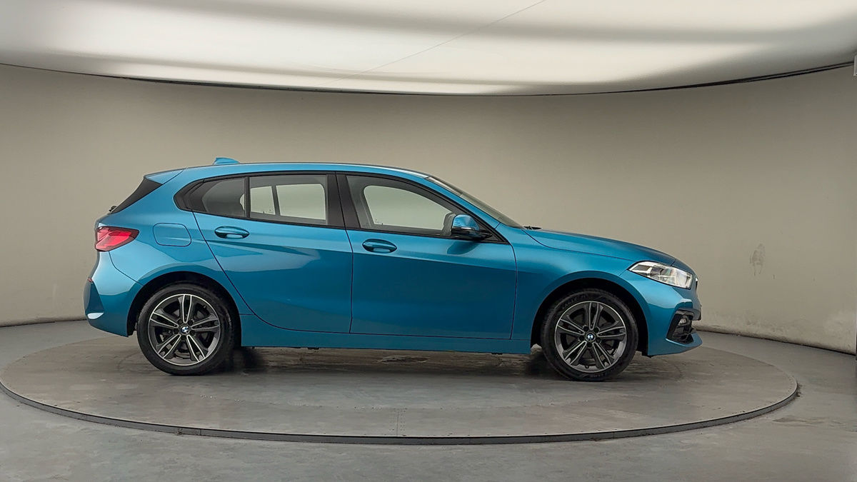 BMW 1 Series Image 16